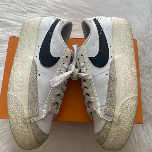 Nike Blazer Low Platform Sneakers Sz 6.5 - Picture 2 of 4